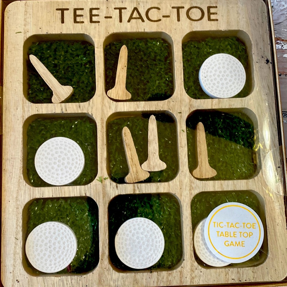 Tee-Tac-Toe. Table game.